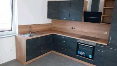 Schöne 3-Zimmer-Wohnung mit Balkon und Einbauküche in Schierling