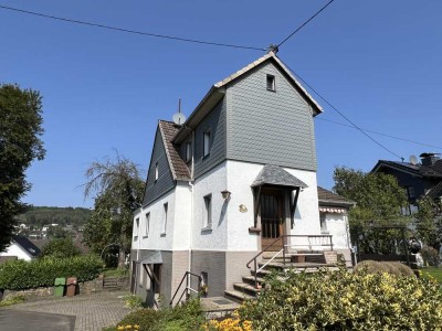 Einfamilienhaus top Lage Bergneustadt, optional mit zusätzlichem Baugrundstück
