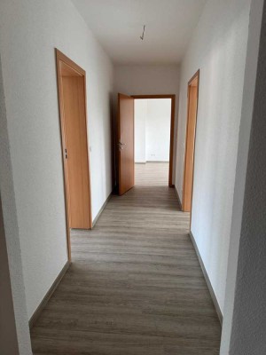 Renovierte 3-Zimmer-Wohnung mit Balkon – Erstbezug in zentraler Lage