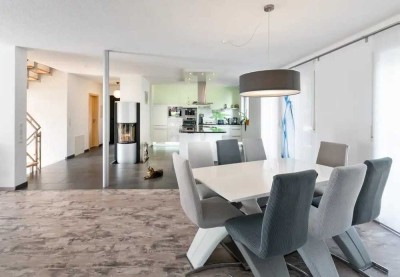 Modernes Einfamilienhaus 160 m² mit Terrasse, Balkon & Fernblick in ruhiger Lage
