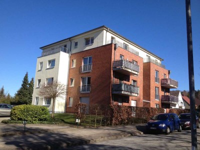 Hübsche 2-Zi-Penthouse-Wohnung mit Fahrstuhl in Geesthacht