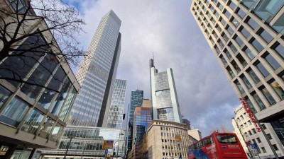 Luxuriöse 2-Zimmer Erdgeschosswohnung mit Garten in Frankfurt Ostend