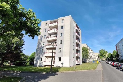 Sommerfrische auf dem Balkon - und die neue Wohnung mit dazu!