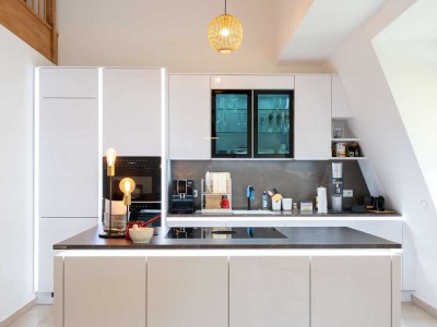 ++ Stilvolles Wohnen im Herzen von Dresden - Exklusive Maisonette-Wohnung mit 40 m² Dachterrasse ++