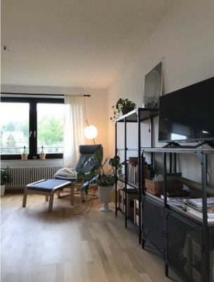 Helle 1-Zimmer Wohnung mit Balkon im 6. OG in Stuttgart-Botnang