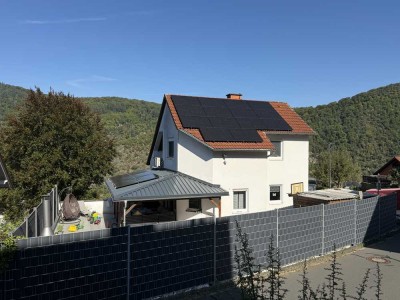 Einfamilienhaus in Lahnstein/Friedland von 1994 mit Traumblick und moderner Technik