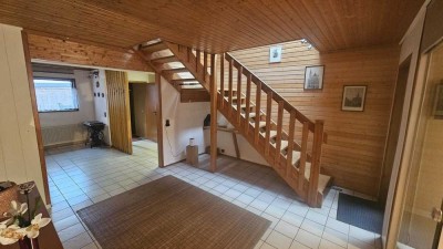 Energieeffizientes Haus mit Einliegerwohnung u. WP