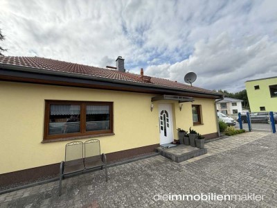 Beste Lage: Einfamilienhaus und Geschäftshaus