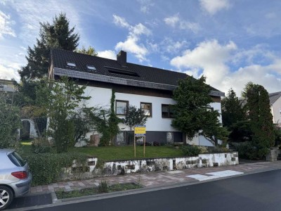 Wohnhaus am Schul- und Sportzentrum-mit ausgebautem Dachstudio-beste Wohnlage