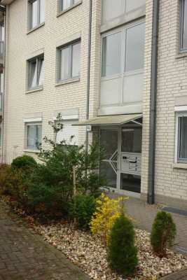 Sonnige 3-Zimmer-Wohnung mit Terrasse in zentraler und ruhiger Lage von Wedel