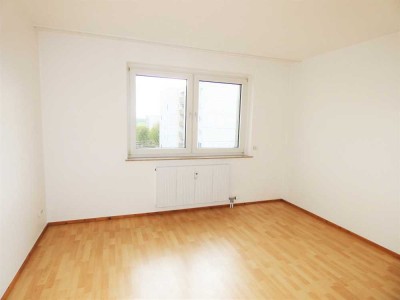 Helle 3-Zimmer-Wohnung mit Loggia in einer ruhigen Lage