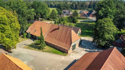 Resthof in der Lüneburger Heide mit Wald- & Wiesenfläche