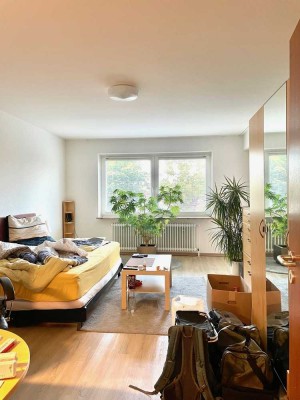 geräumige 3 Zimmer-Wohnung mit Loggia