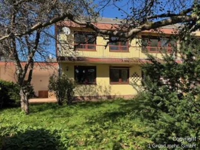 Ideal geschnittene 4-Zimmer-Erdgeschoss-Wohnung mit großem Garten in ruhiger Lage