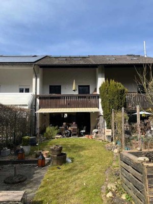 Preiswertes saniertes 4-Zimmer-Reihenhaus mit EBK