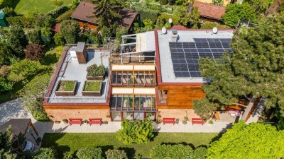 ARCHITEKTURJUWEL IN FLORIDSDORF – RUHIGE LAGE NAHE DER DONAU MIT WINTERGARTEN, DACHTERRASSE UND PV-ANLAGE