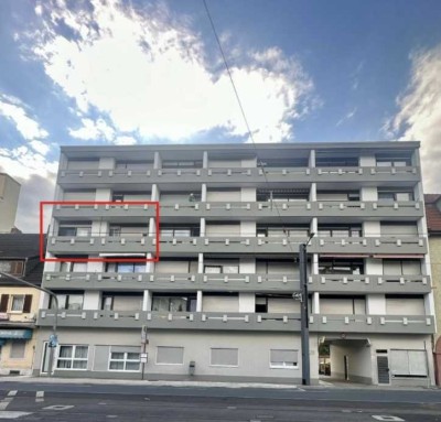 Geschmackvolle 3-Raum-Wohnung mit Balkon und EBK in Ludwigshafen am Rhein