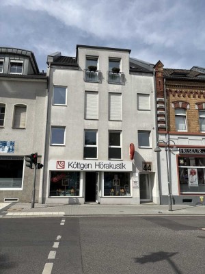 Erstbezug nach Renovierung 4,5 Zimmer Wohnung in der Innenstadt von Bedburg mit Aufzug