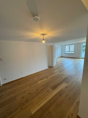 exklusive 3 Zimmer Wohnung mit Balkon & 2 Bädern im Herzen von Burtscheid zu vermieten