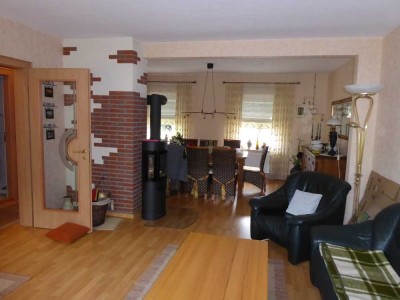 Kleines Raumwunder als Reihenmittelhaus in Oberricklingen
Wohnen auf 3 Ebenen mit Vollkeller