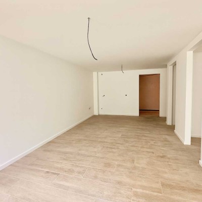 NEUBAU - ab 01.03.2026 einzugsbereit: 2-Zimmer-Wohnung im Innenhof mit Balkon und Einbauküche