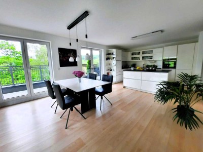 Penthouse mit 120 m² Wohnfläche, Hanglage, neuwertig und energieeffizient