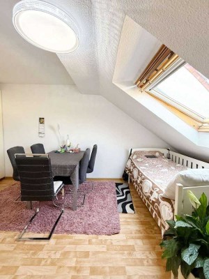 Gepflegte 4-ZKB Dachgeschosswohnung in ruhiger Lage von Viernheim!