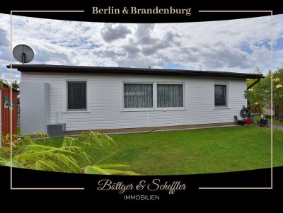 Wochenendhaus auf schönem Grundstück nur wenige Meter zum Wasser und der Natur