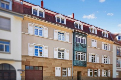 Charmante Altbauwohnung in Beiertheim mit Südloggia,  Gemeinschaftsgarten und PKW-Stellplatz