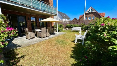 Sonnengarten zum Genießen und nur ca. 3 Gehminuten zum Strand - traumhafte Sylt-Wohnung!