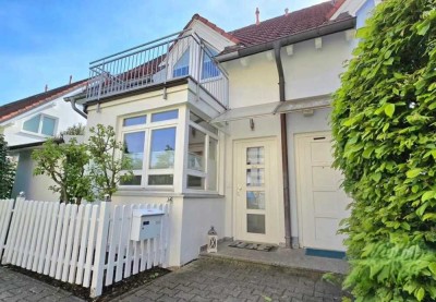 Geschmackvolle, gepflegte 2,5-Zimmer-Wohnung mit Balkon und Einbauküche in München Lochhausen
