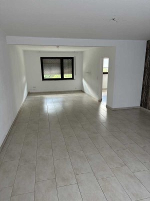 Schöne 3-Zimmer-Wohnung mit Fußbodenheizung und Stellplatz in Oberbreisig zu vermieten