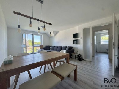 Neubau - in ruhiger Wohnlage von Neumünster-Einfeld.
Stellplatz & Balkon.