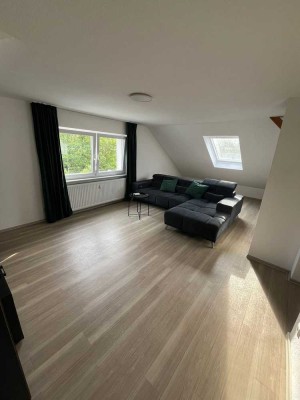 Charmante, großzügige Wohnung in ruhiger und doch zentraler Lage