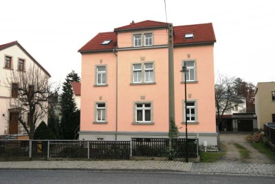 Attraktive und gepflegte 2-Raum-Wohnung mit gehobener Innenausstattung in Dresden OT Langebrück