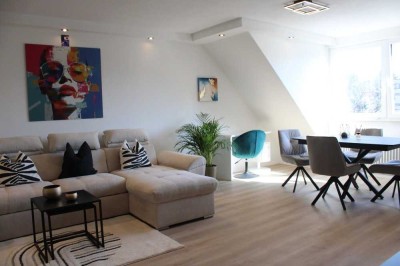 Gewinnbringende Kapitalanlage- komplett möbliert mit Aufzug und Stellplatz!