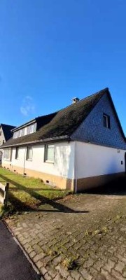 Preiswertes 6-Raum-Einfamilienhaus in Lehrte