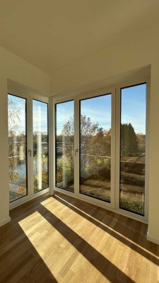 3-Zimmer-Neubau-Wohnung mit direktem Blick auf die Elbe
