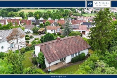 Attraktiver Bungalow mit traumhafter Aussicht – Großes Grundstück, unverbaubar und erweiterbar