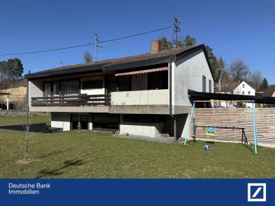 Einfamilienhaus mit besonderem Baustil in schöner, ruhiger Lage!