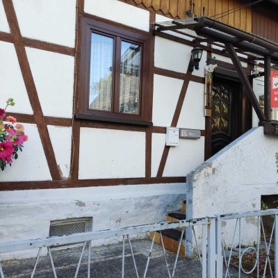 gemütliches Reihenmittelhaus in naturnaher Umgebung, ruhige Lage, Arzt, Lebensmittelgeschäft im Ort