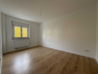 frisch renovierte 3-Zimmer-Wohnung
zum Mieten
ab sofort einzugsbereit