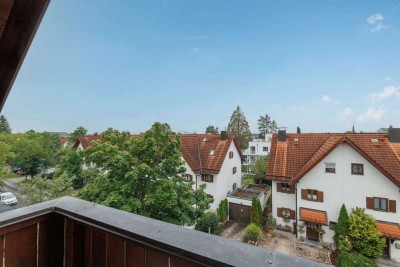 Weilheim: Zentrales Apartment mit Westbalkon im Dachgeschoss