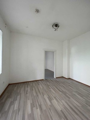 Helle 2-Zimmer-Wohnung mit großzügigem Balkon - 33m²