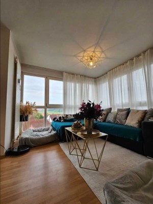 2 Zimmer Wohnung mit 2 Balkonen  PLUS TG-STELLPLATZ  -Wintergarten-