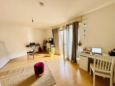 Perfekt für 2er WG*gemütliche 2 Zimmer-Wohnung*opt. inkl. EBK*Wohnküche*Balkon*Alt-Sachsenhausen