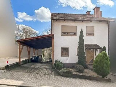 Sofort Bezugsbereit - schöne DHH mit großem Garten , ELW und Carport in KL - Erlenbach