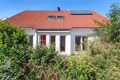 *Reserviert* Doppeltes Wohnglück: Zwei Wohnungen, ein Zuhause. Energieeffizient, sofort beziehbar.