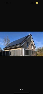 Modernes Einfamilienhaus in Zentrumsnähe – Energieeffizient und Komfortabel!