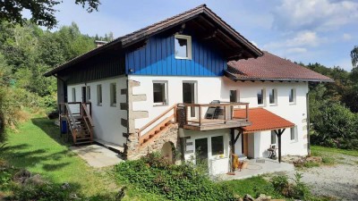 Daxstein/Brotjacklriegel - Traumhaft modernisiertes Landhaus mit Ferienwohnung für € 725.000,--